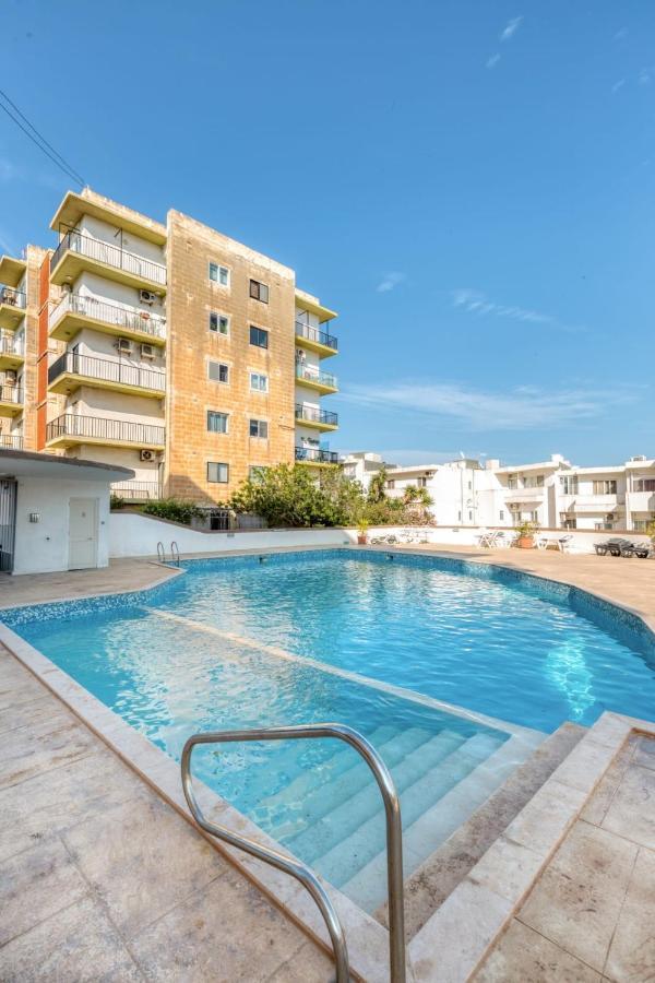 Pool Apartment Is-Swieqi Екстер'єр фото
