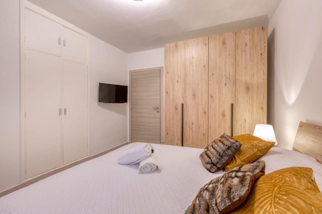 Pool Apartment Is-Swieqi Екстер'єр фото