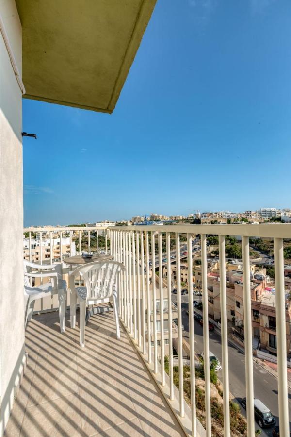 Pool Apartment Is-Swieqi Екстер'єр фото