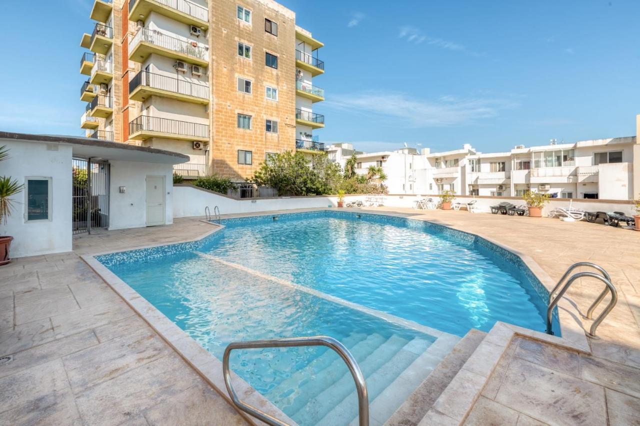 Pool Apartment Is-Swieqi Екстер'єр фото