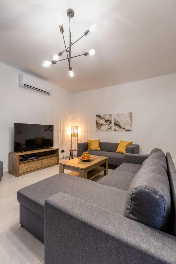 Pool Apartment Is-Swieqi Екстер'єр фото
